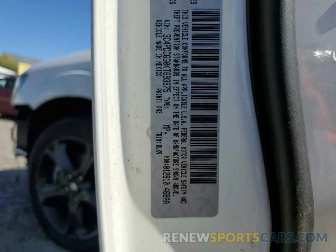 12 Photograph of a damaged car 3C4PDCGG0KT693875 DODGE JOURNEY 2019