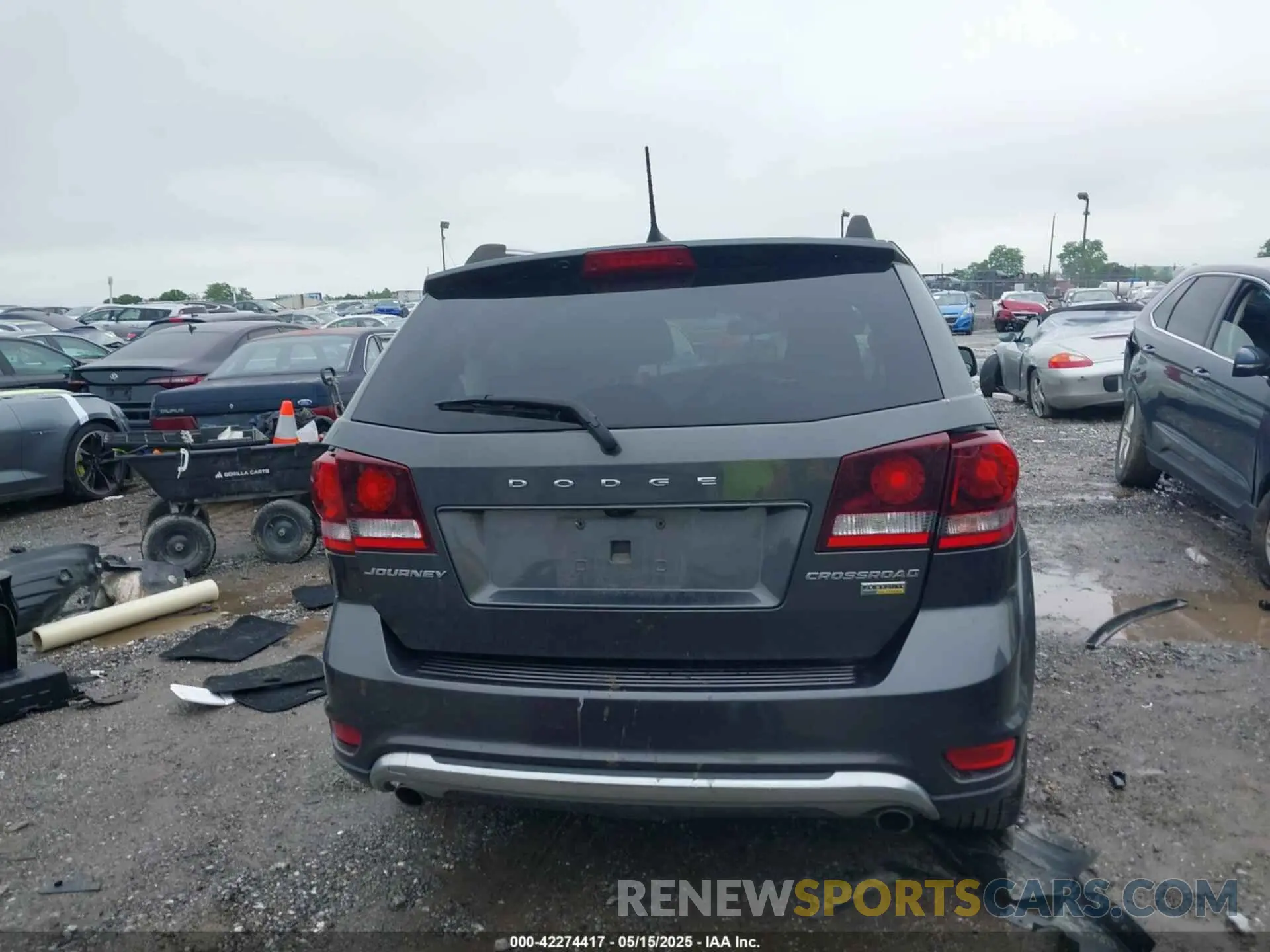 16 Photograph of a damaged car 3C4PDCGG0KT717656 DODGE JOURNEY 2019