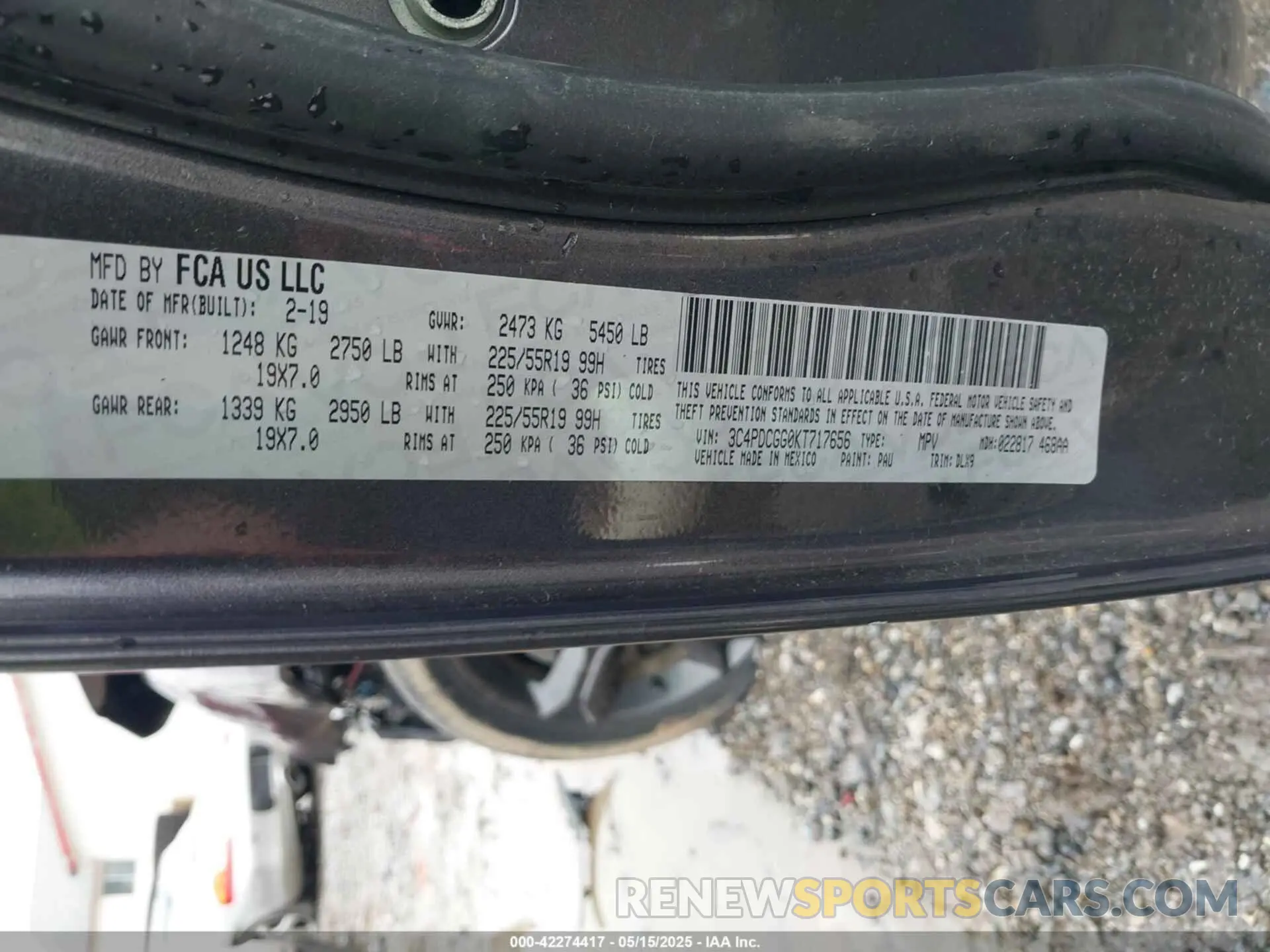 9 Photograph of a damaged car 3C4PDCGG0KT717656 DODGE JOURNEY 2019