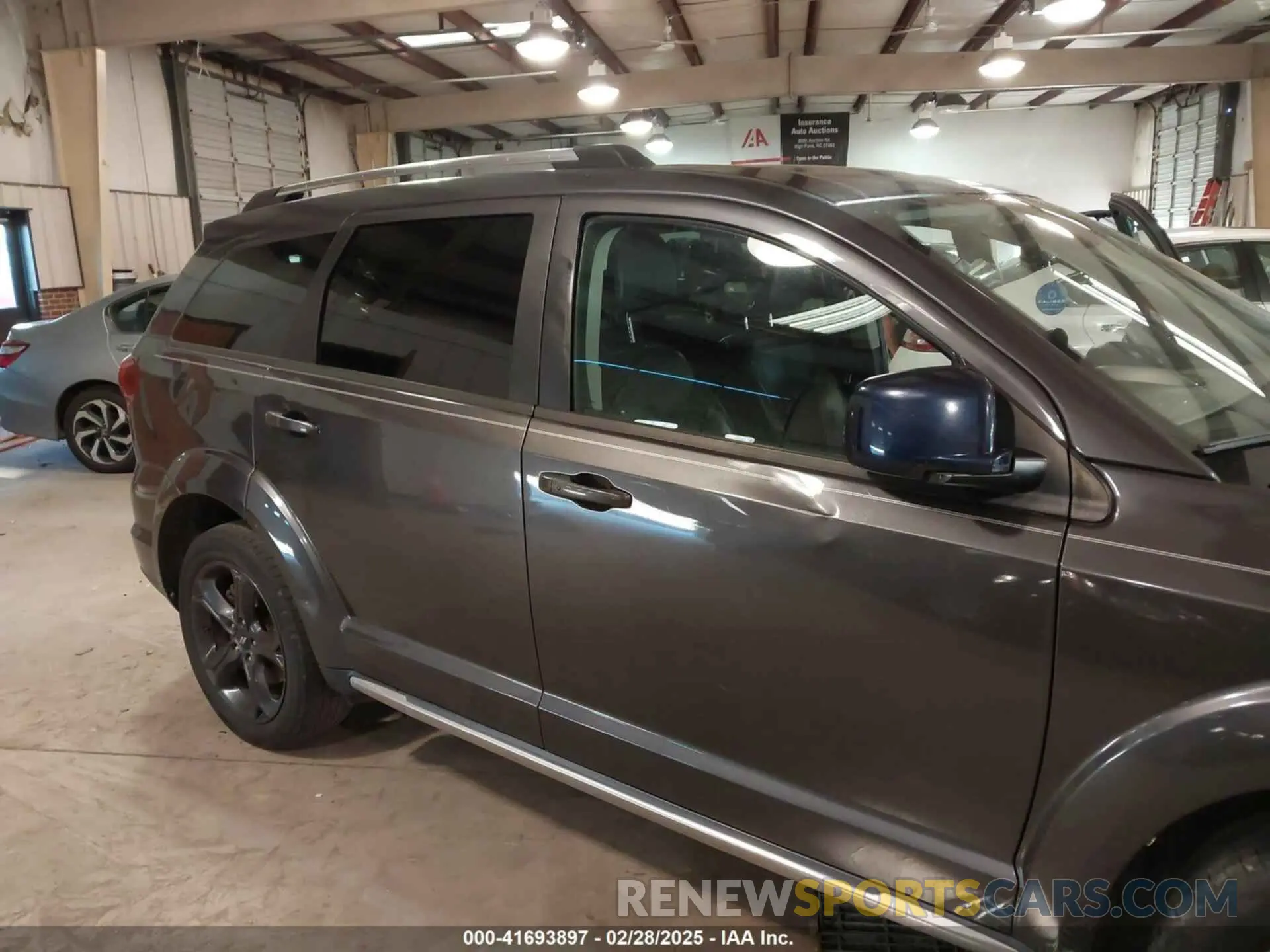 12 Photograph of a damaged car 3C4PDCGG1KT728116 DODGE JOURNEY 2019