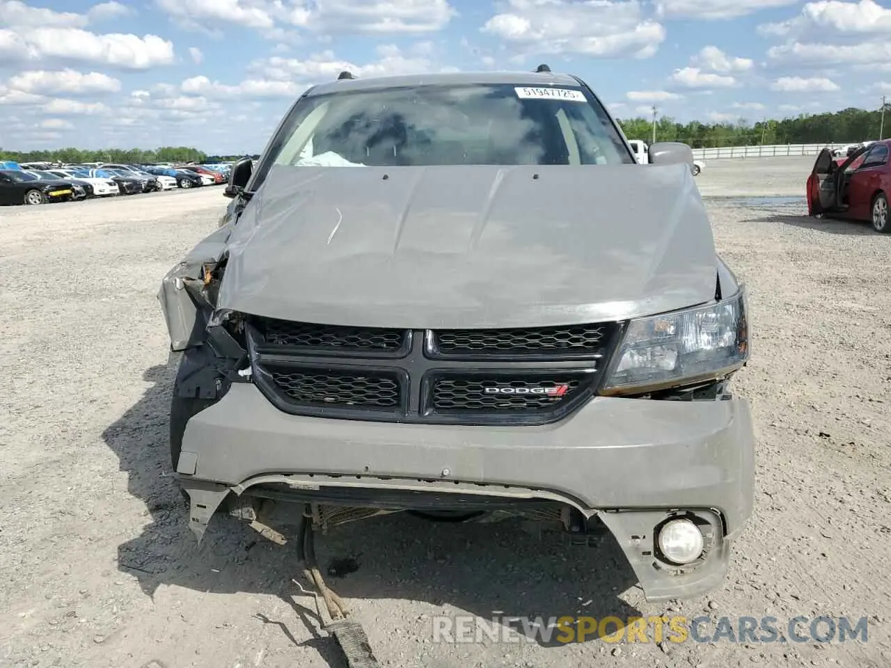 5 Photograph of a damaged car 3C4PDCGG1KT731467 DODGE JOURNEY 2019