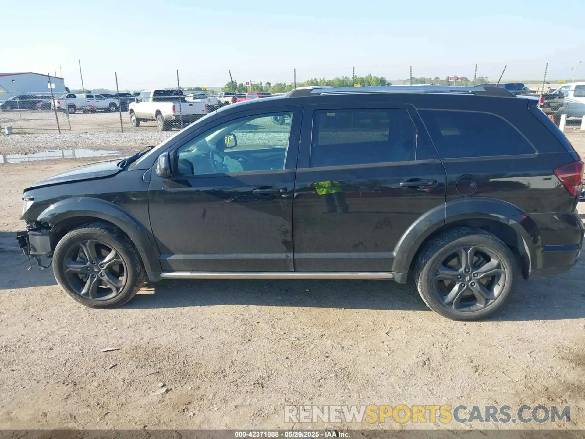 15 Photograph of a damaged car 3C4PDCGG1KT783147 DODGE JOURNEY 2019
