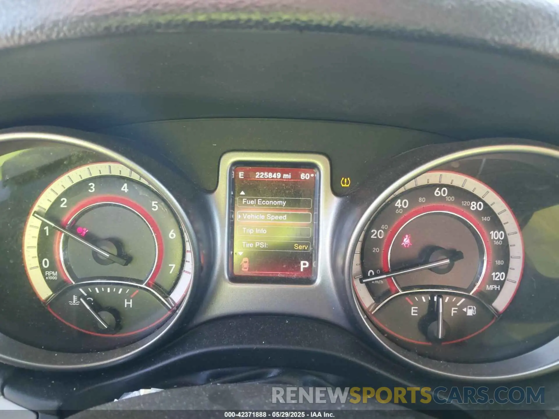 7 Photograph of a damaged car 3C4PDCGG1KT783147 DODGE JOURNEY 2019