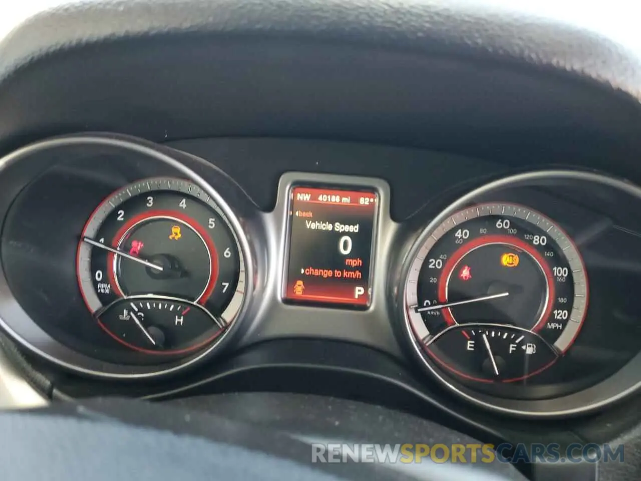 9 Photograph of a damaged car 3C4PDCGG1KT797517 DODGE JOURNEY 2019