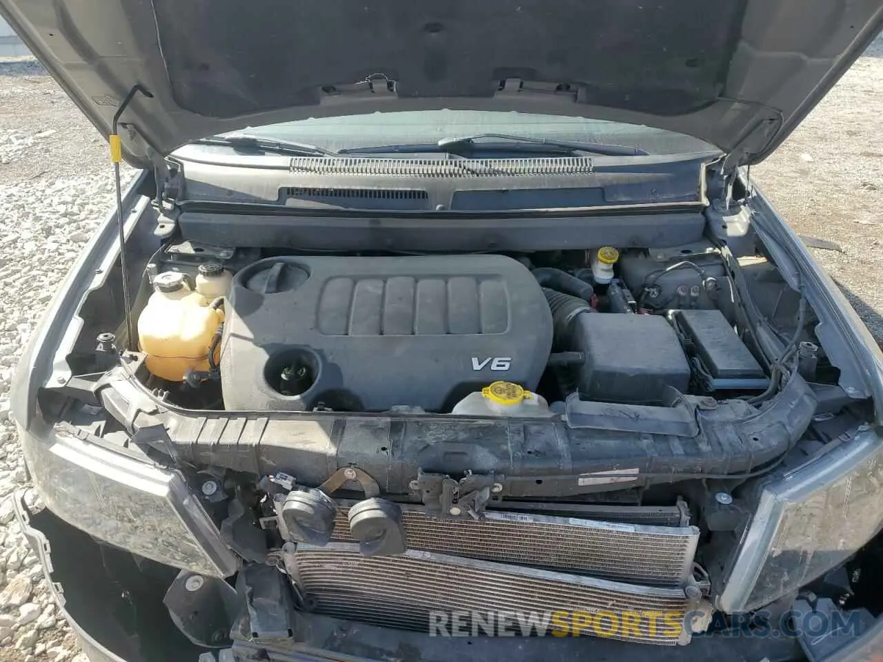 12 Photograph of a damaged car 3C4PDCGG1KT803607 DODGE JOURNEY 2019