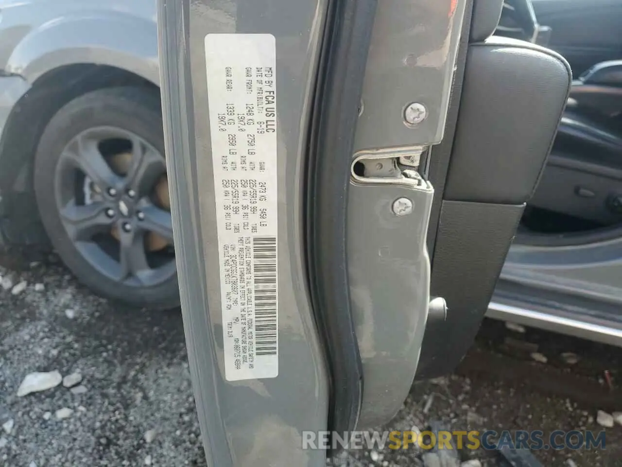 14 Photograph of a damaged car 3C4PDCGG1KT803607 DODGE JOURNEY 2019