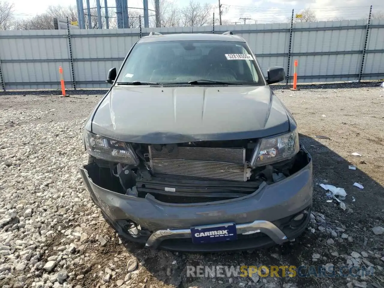 5 Photograph of a damaged car 3C4PDCGG1KT803607 DODGE JOURNEY 2019