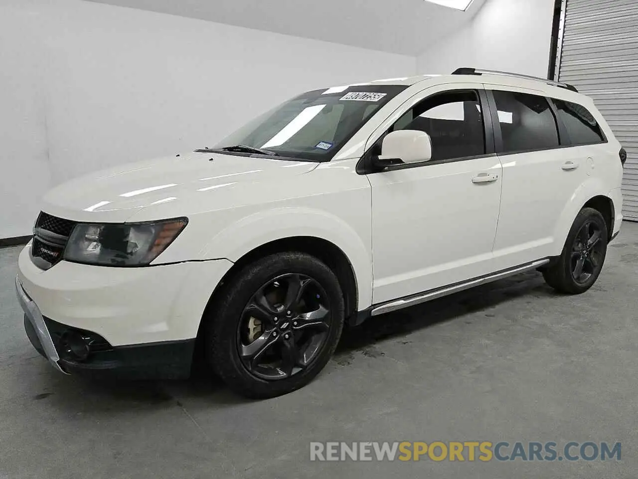 1 Photograph of a damaged car 3C4PDCGG2KT717741 DODGE JOURNEY 2019