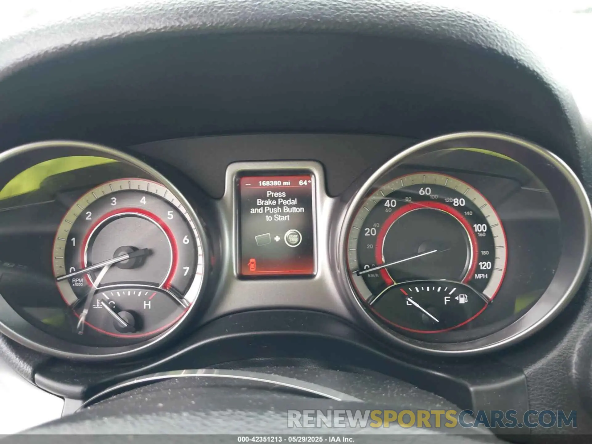 7 Photograph of a damaged car 3C4PDCGG2KT763506 DODGE JOURNEY 2019