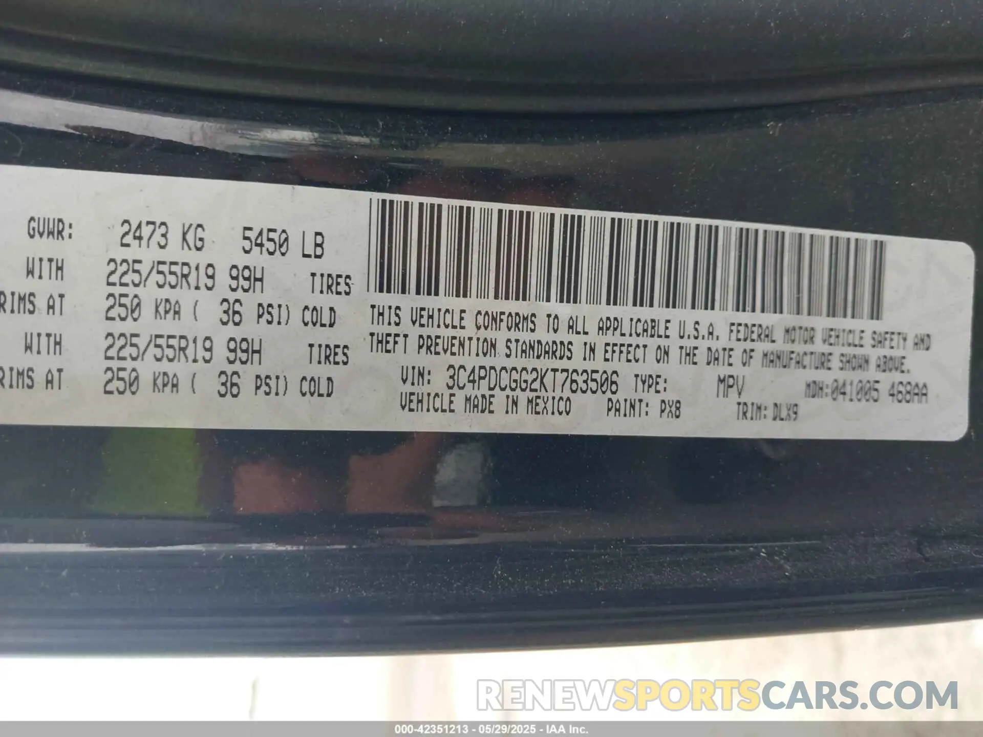 9 Photograph of a damaged car 3C4PDCGG2KT763506 DODGE JOURNEY 2019