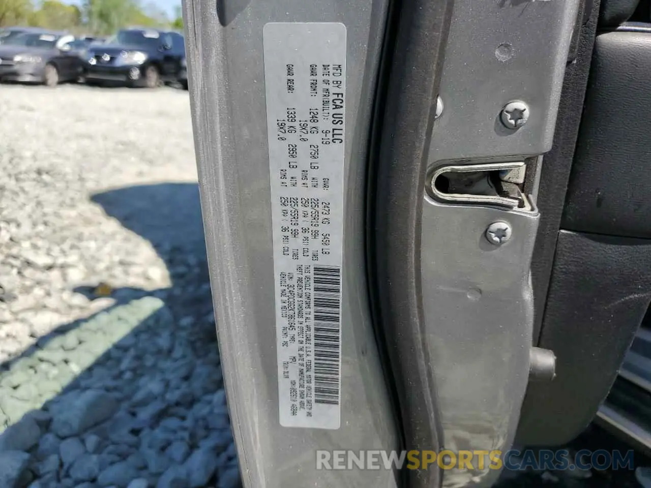 13 Photograph of a damaged car 3C4PDCGG2KT861645 DODGE JOURNEY 2019