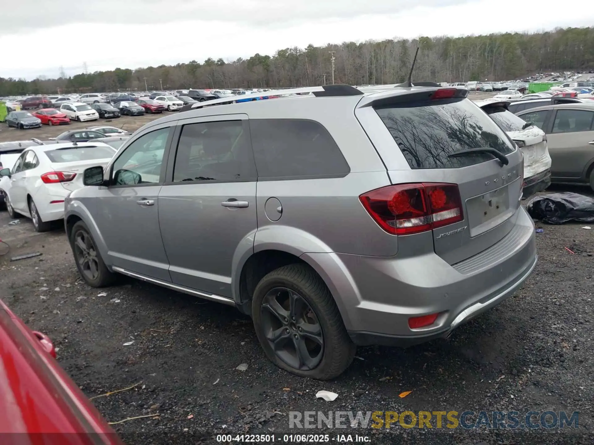 14 Photograph of a damaged car 3C4PDCGG3KT717912 DODGE JOURNEY 2019