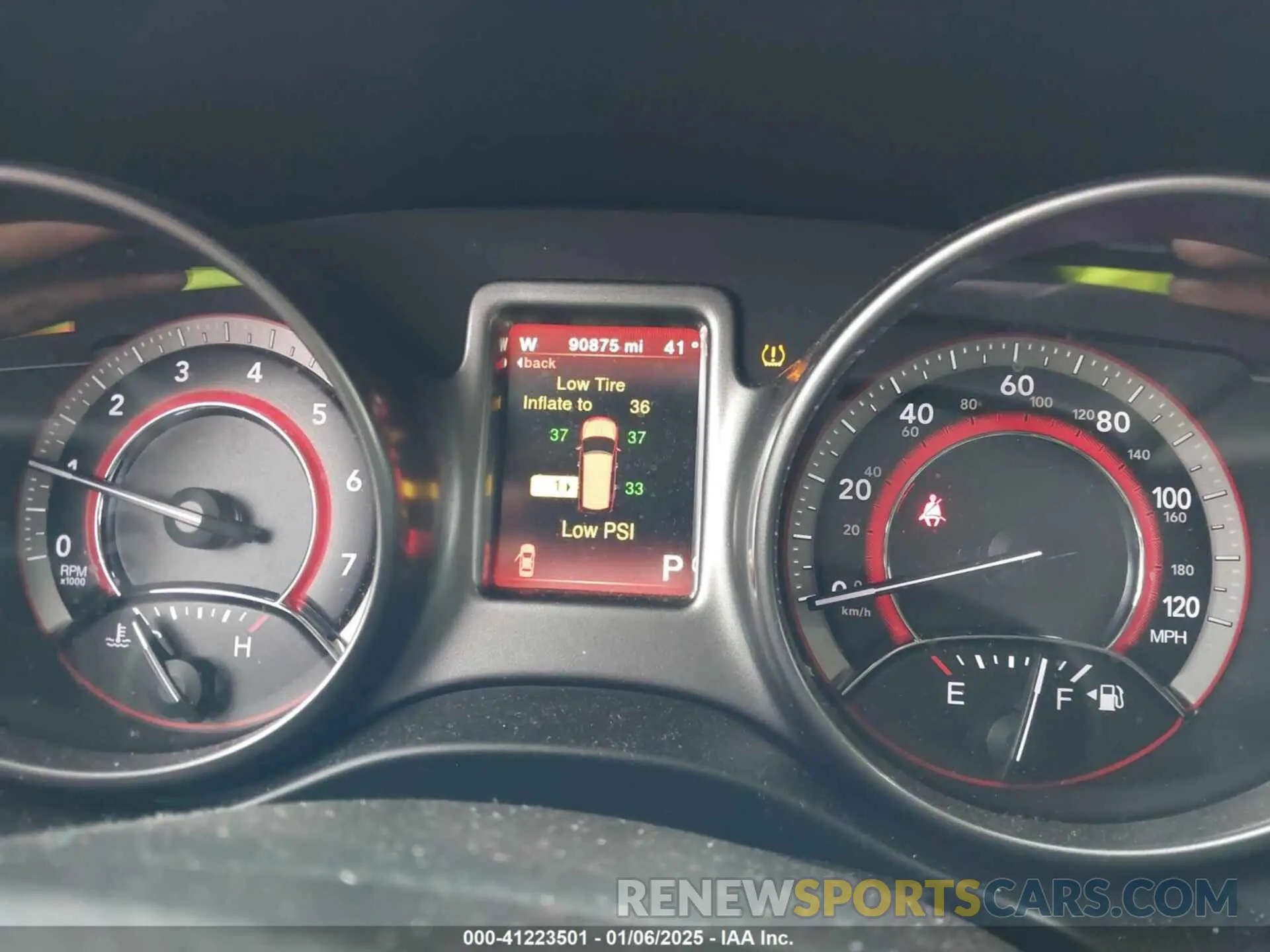 7 Photograph of a damaged car 3C4PDCGG3KT717912 DODGE JOURNEY 2019