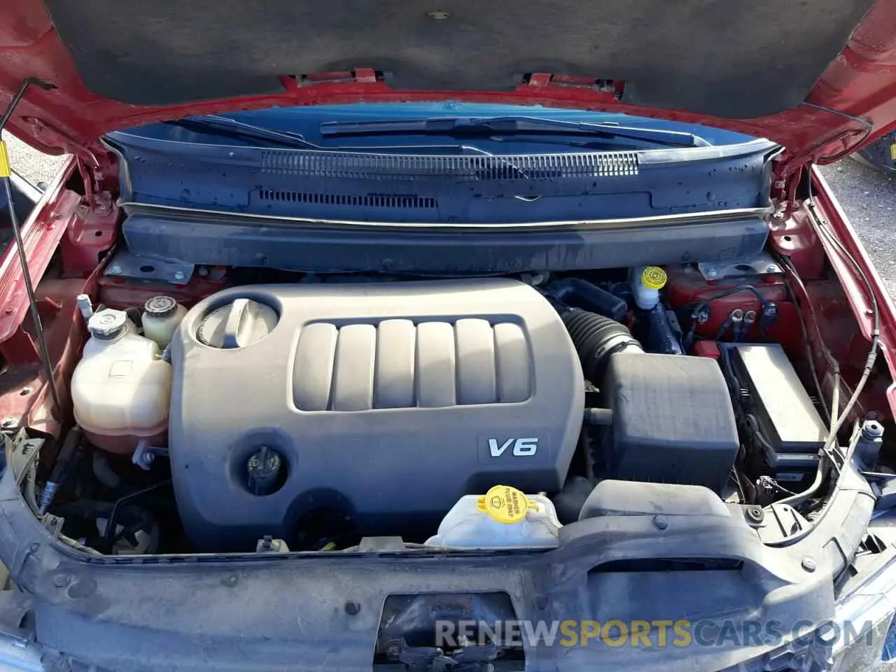 12 Photograph of a damaged car 3C4PDCGG5KT860876 DODGE JOURNEY 2019