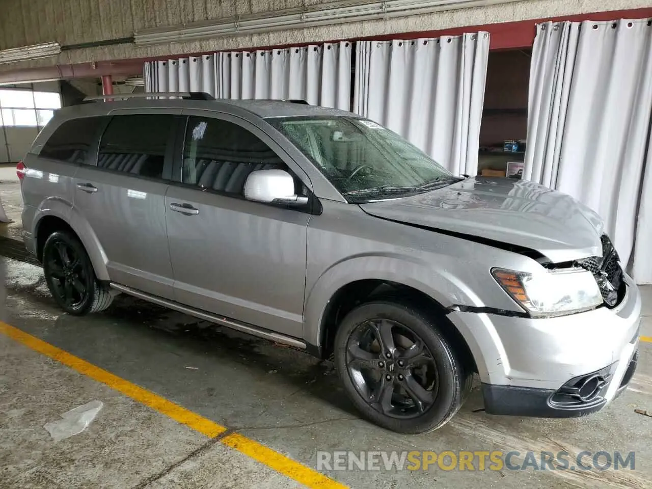 4 Photograph of a damaged car 3C4PDCGG6KT717029 DODGE JOURNEY 2019