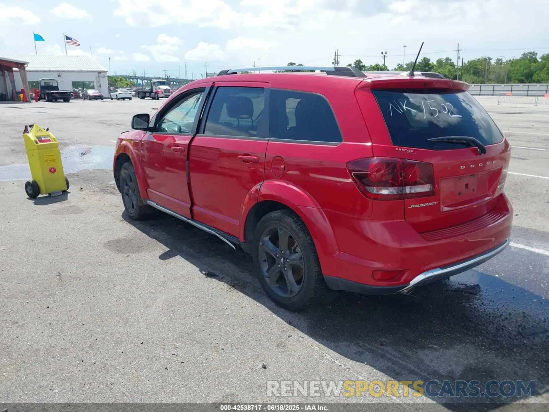 3 Photograph of a damaged car 3C4PDCGG6KT717502 DODGE JOURNEY 2019