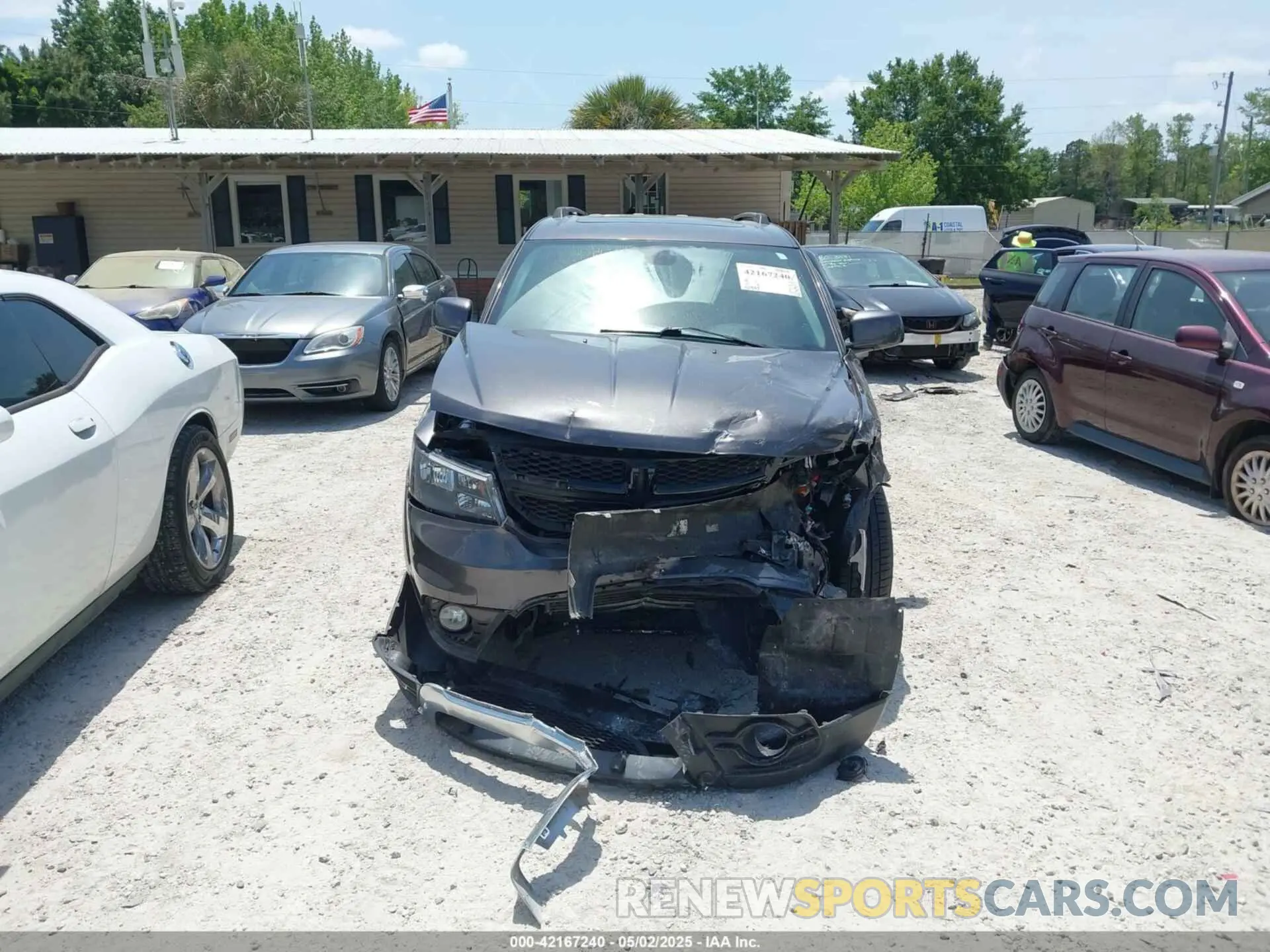 12 Photograph of a damaged car 3C4PDCGG6KT738107 DODGE JOURNEY 2019
