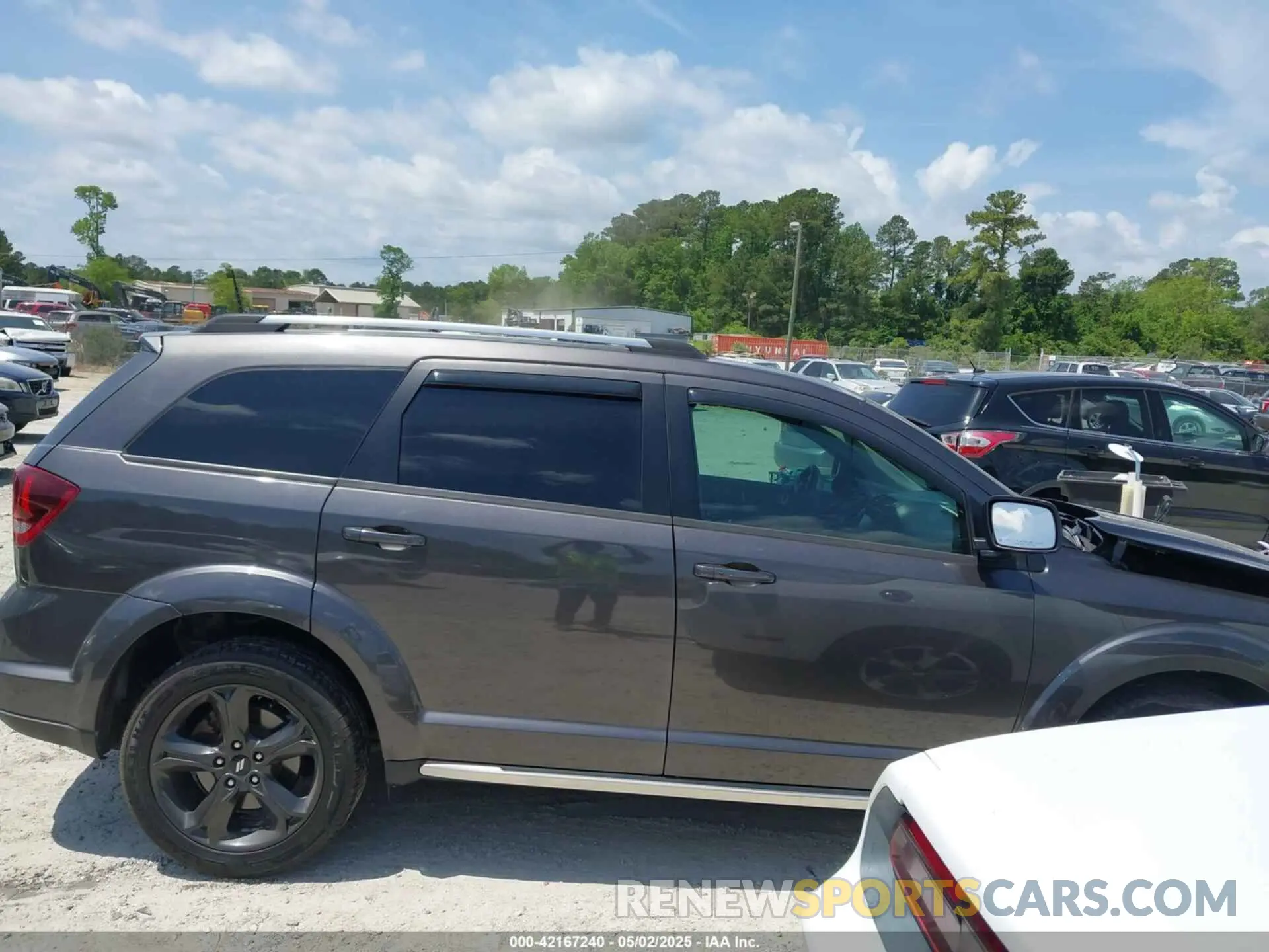 13 Photograph of a damaged car 3C4PDCGG6KT738107 DODGE JOURNEY 2019