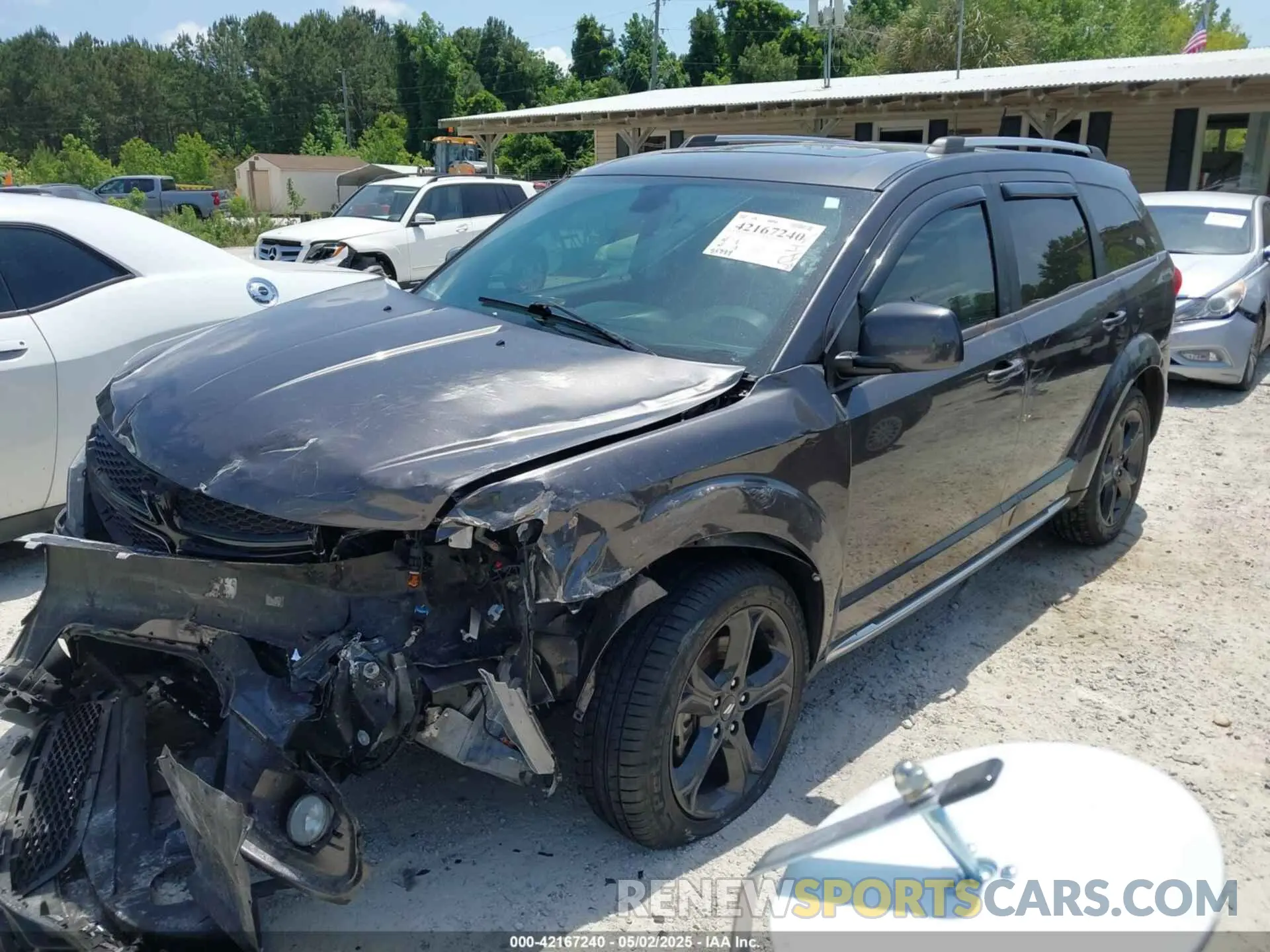 2 Photograph of a damaged car 3C4PDCGG6KT738107 DODGE JOURNEY 2019