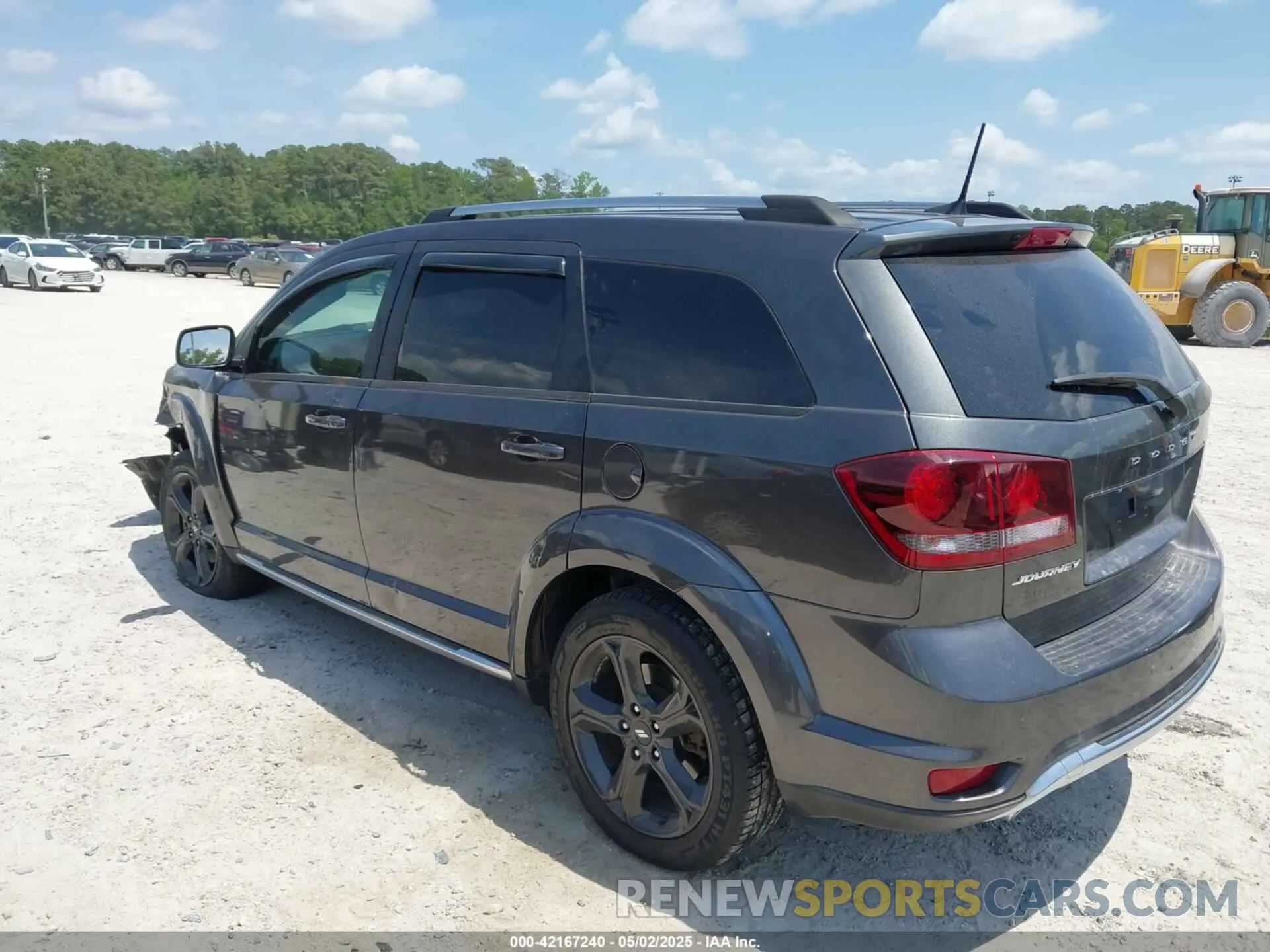 3 Photograph of a damaged car 3C4PDCGG6KT738107 DODGE JOURNEY 2019
