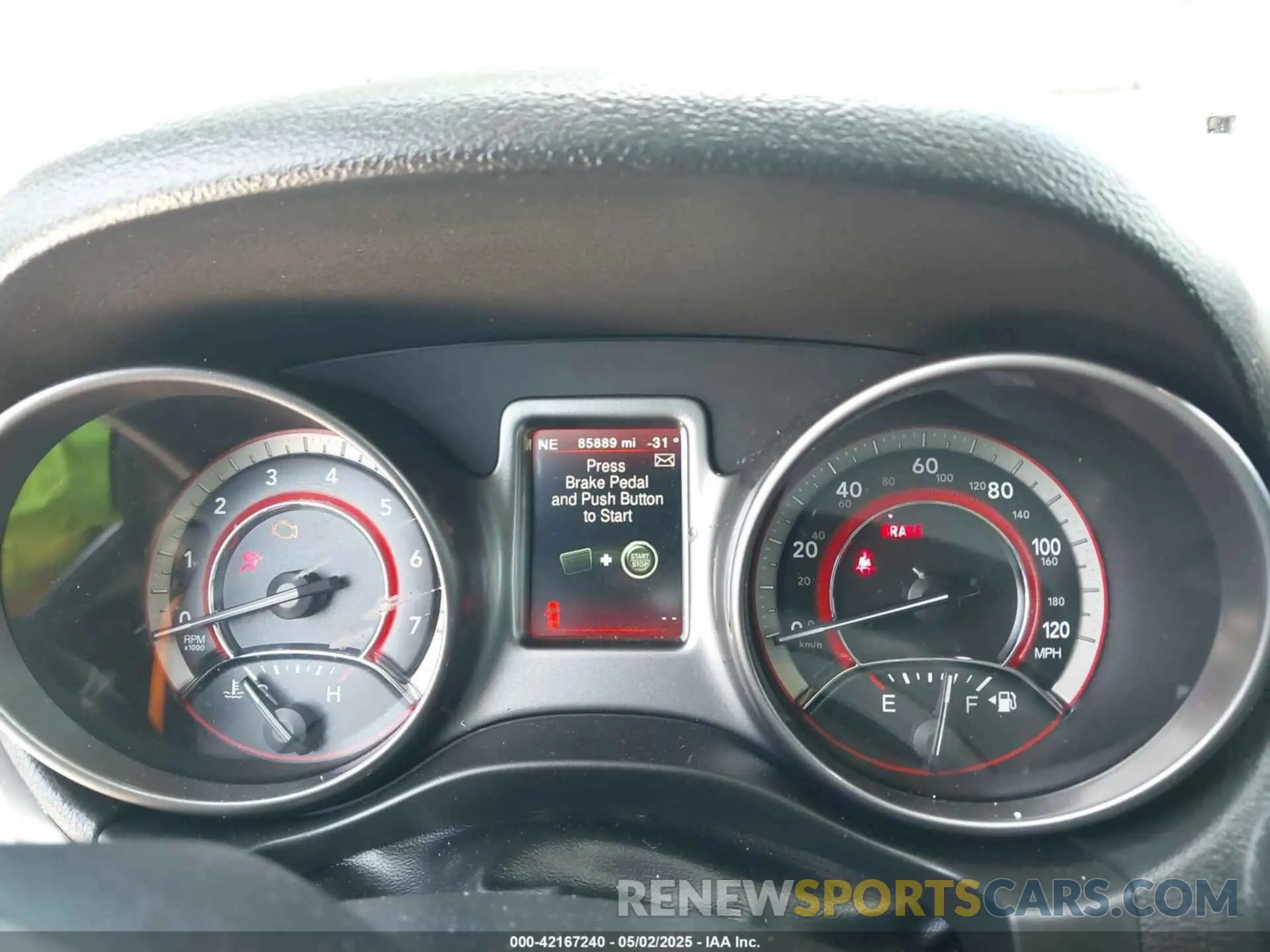 7 Photograph of a damaged car 3C4PDCGG6KT738107 DODGE JOURNEY 2019