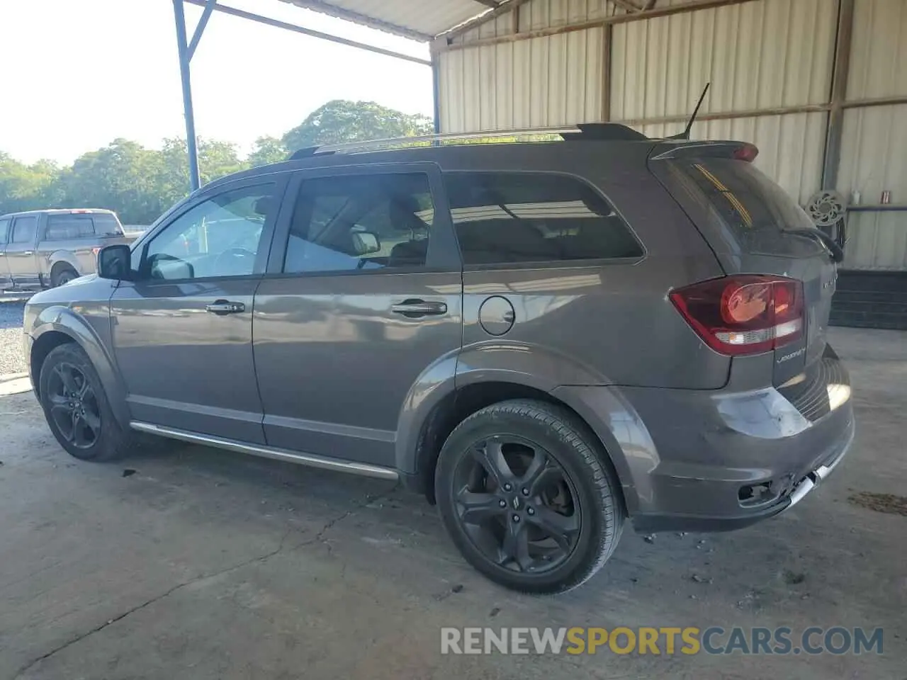 2 Photograph of a damaged car 3C4PDCGG8KT717064 DODGE JOURNEY 2019