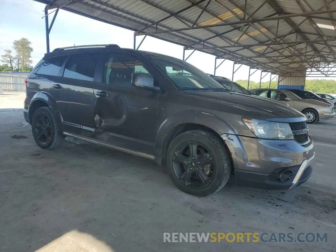 4 Photograph of a damaged car 3C4PDCGG8KT717064 DODGE JOURNEY 2019