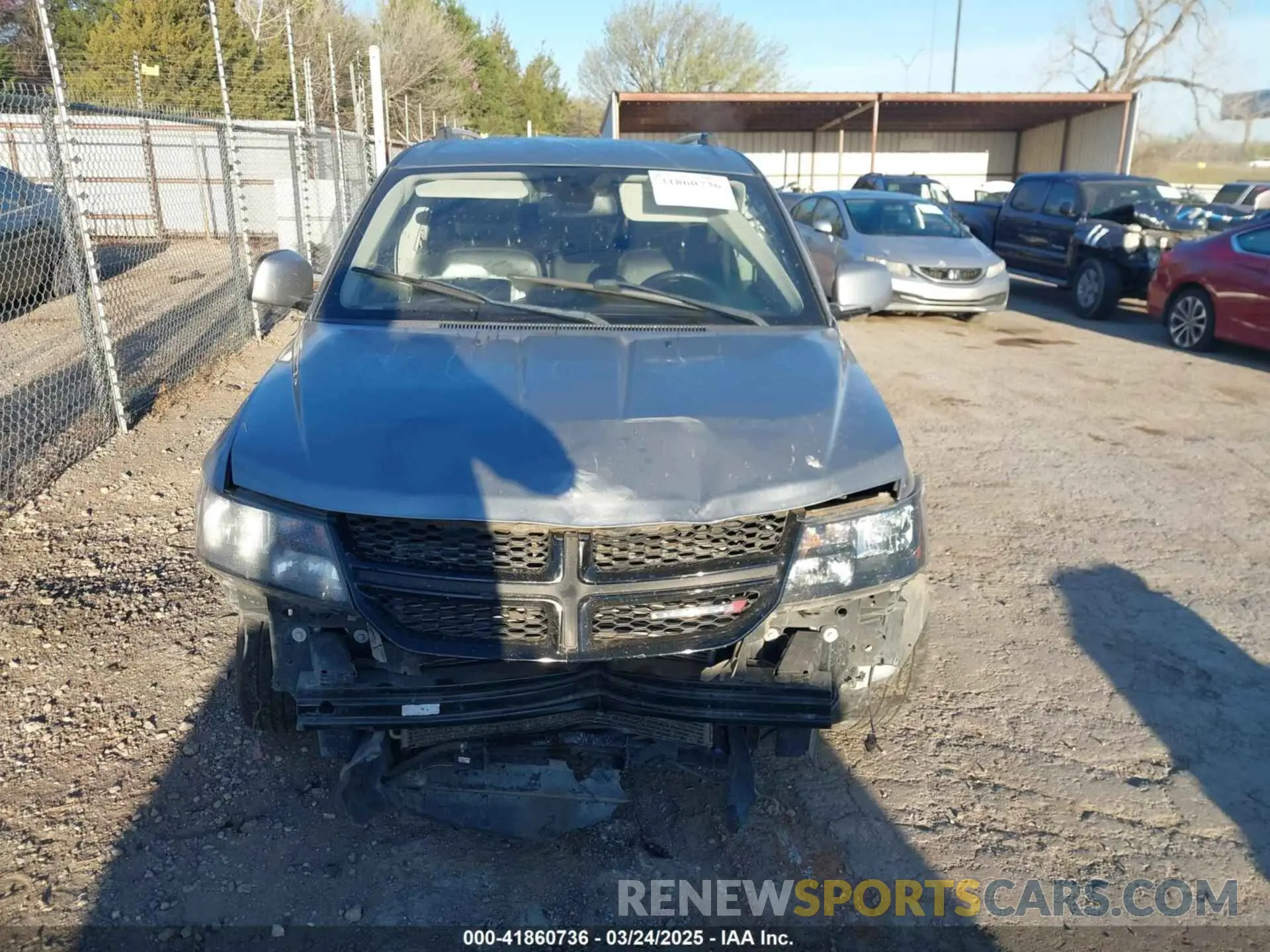 13 Photograph of a damaged car 3C4PDCGG8KT763560 DODGE JOURNEY 2019