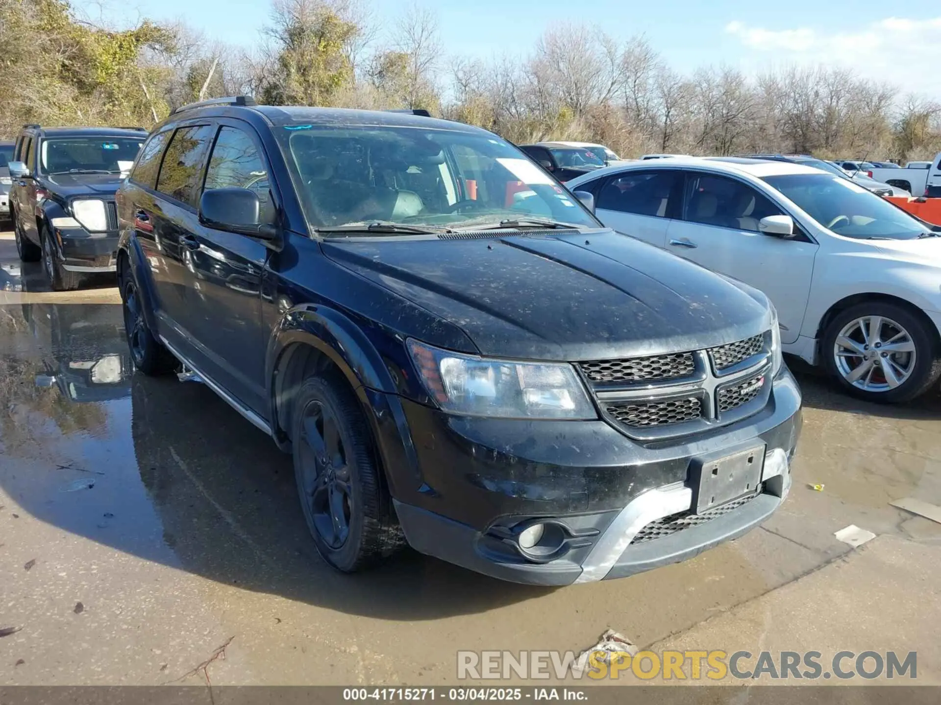 1 Photograph of a damaged car 3C4PDCGG8KT803376 DODGE JOURNEY 2019