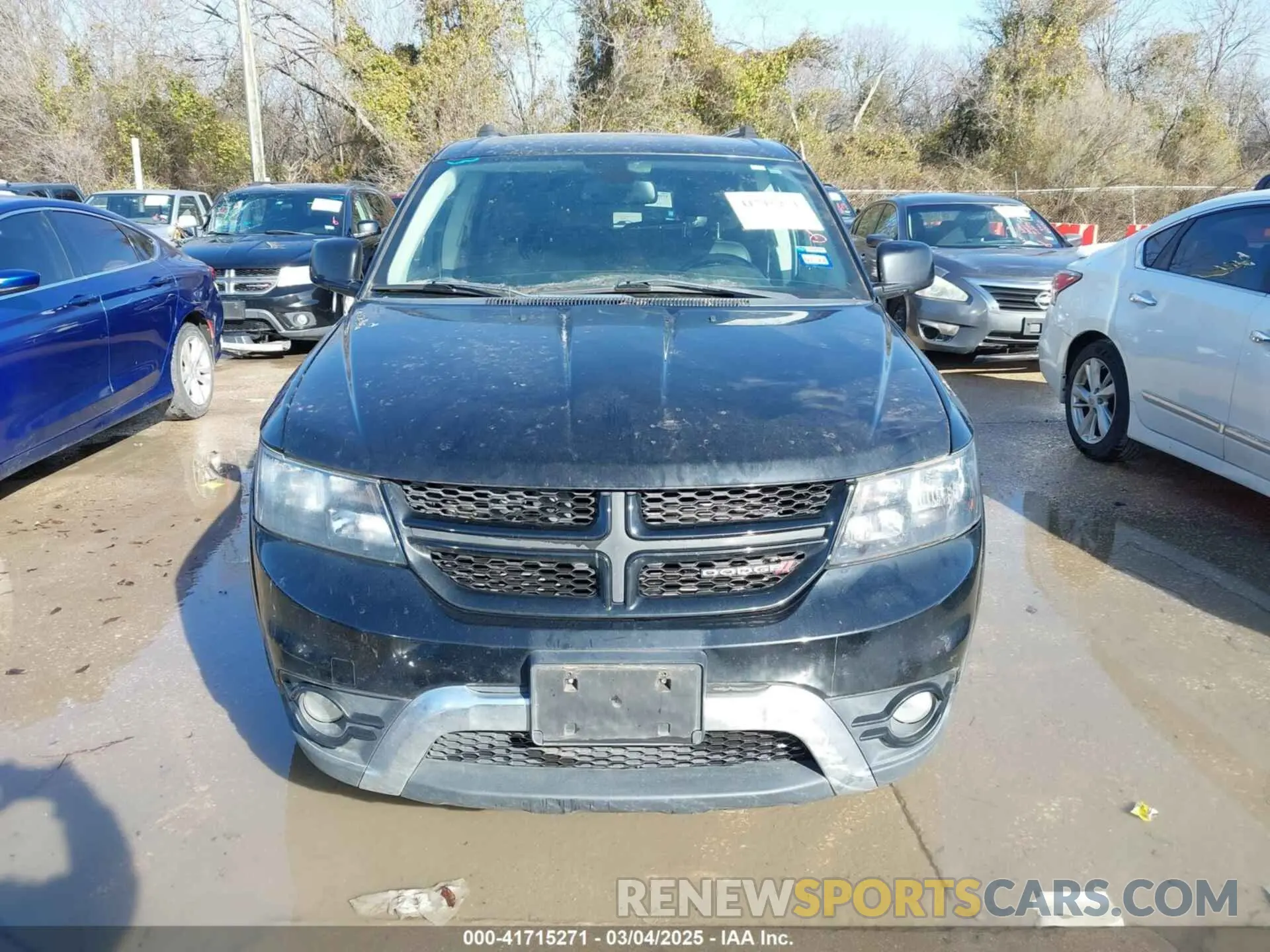12 Photograph of a damaged car 3C4PDCGG8KT803376 DODGE JOURNEY 2019