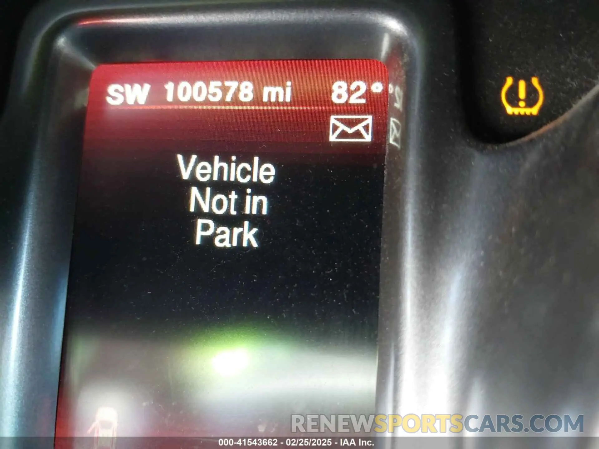 16 Photograph of a damaged car 3C4PDCGG9KT717753 DODGE JOURNEY 2019