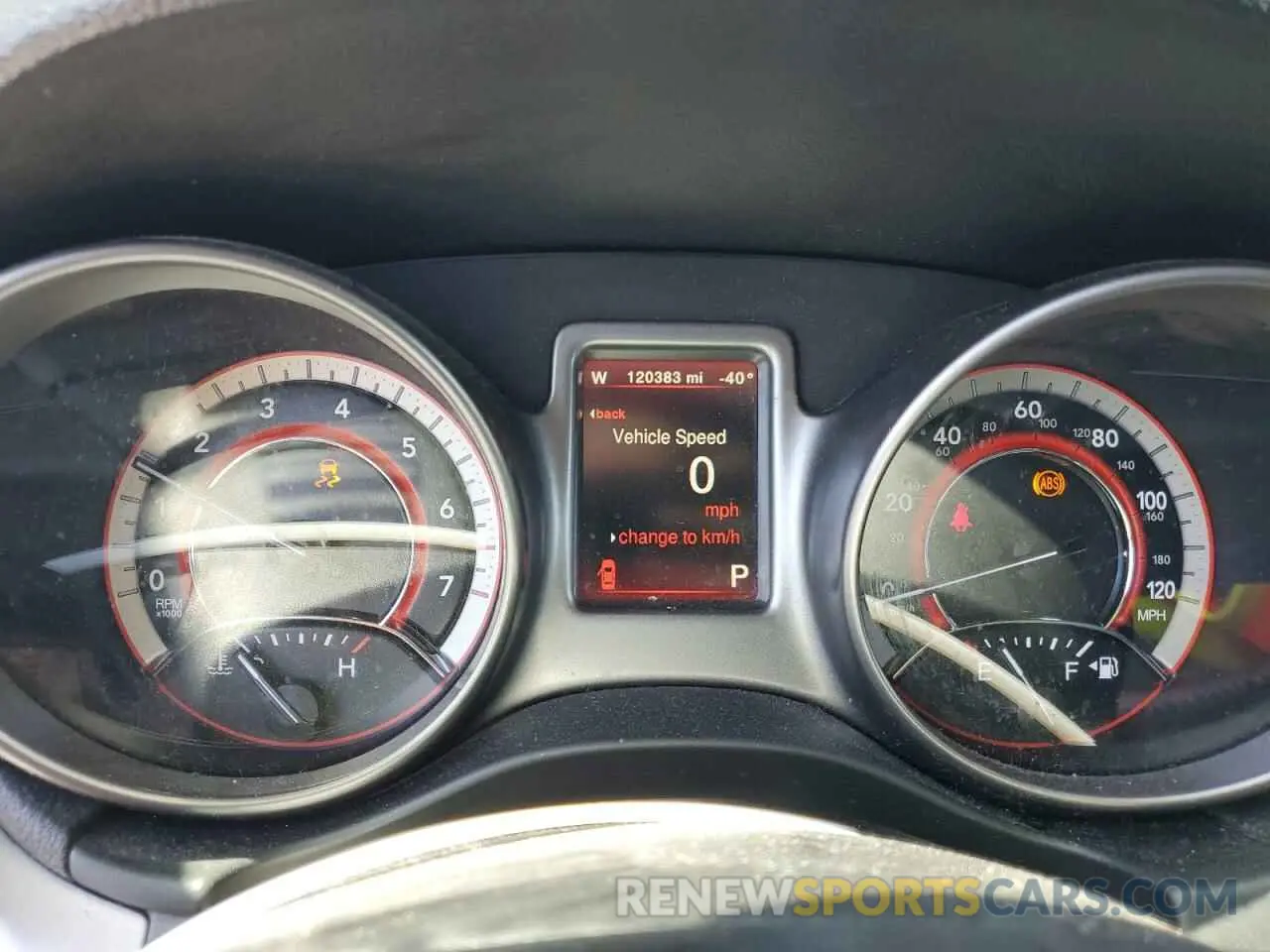 9 Photograph of a damaged car 3C4PDCGG9KT838444 DODGE JOURNEY 2019