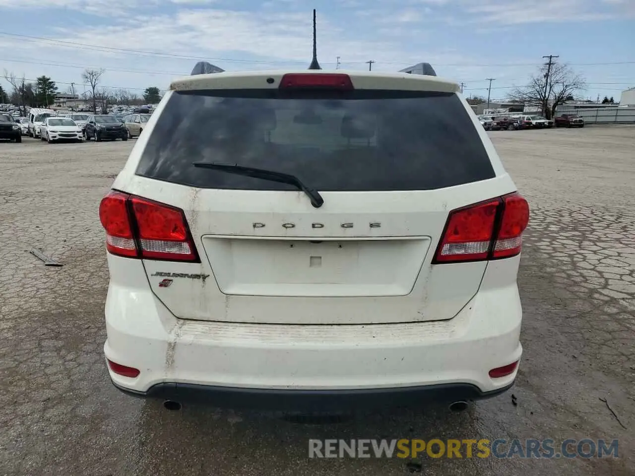 6 Photograph of a damaged car 3C4PDDBG0KT780057 DODGE JOURNEY 2019