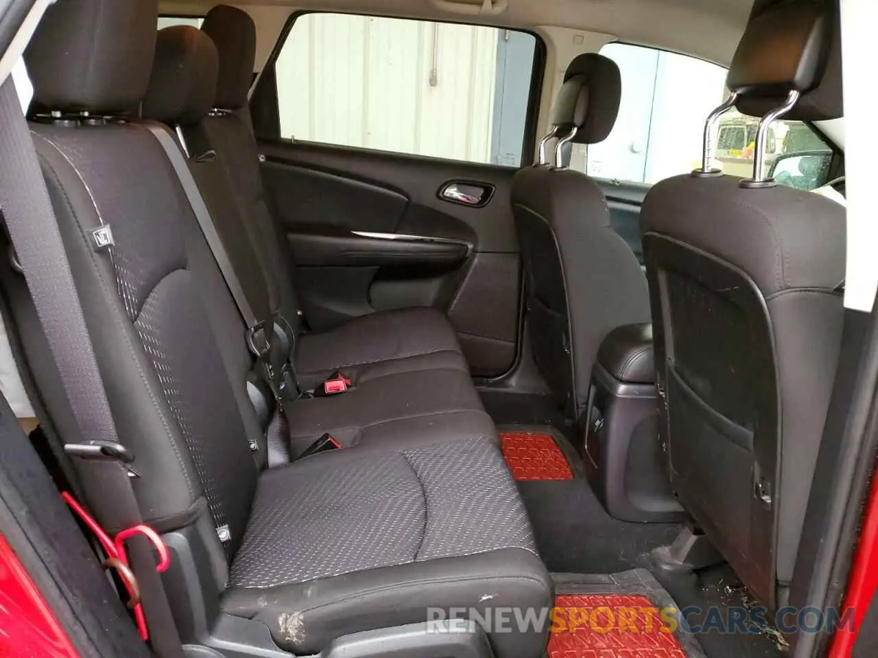 11 Photograph of a damaged car 3C4PDDBG1KT789866 DODGE JOURNEY 2019