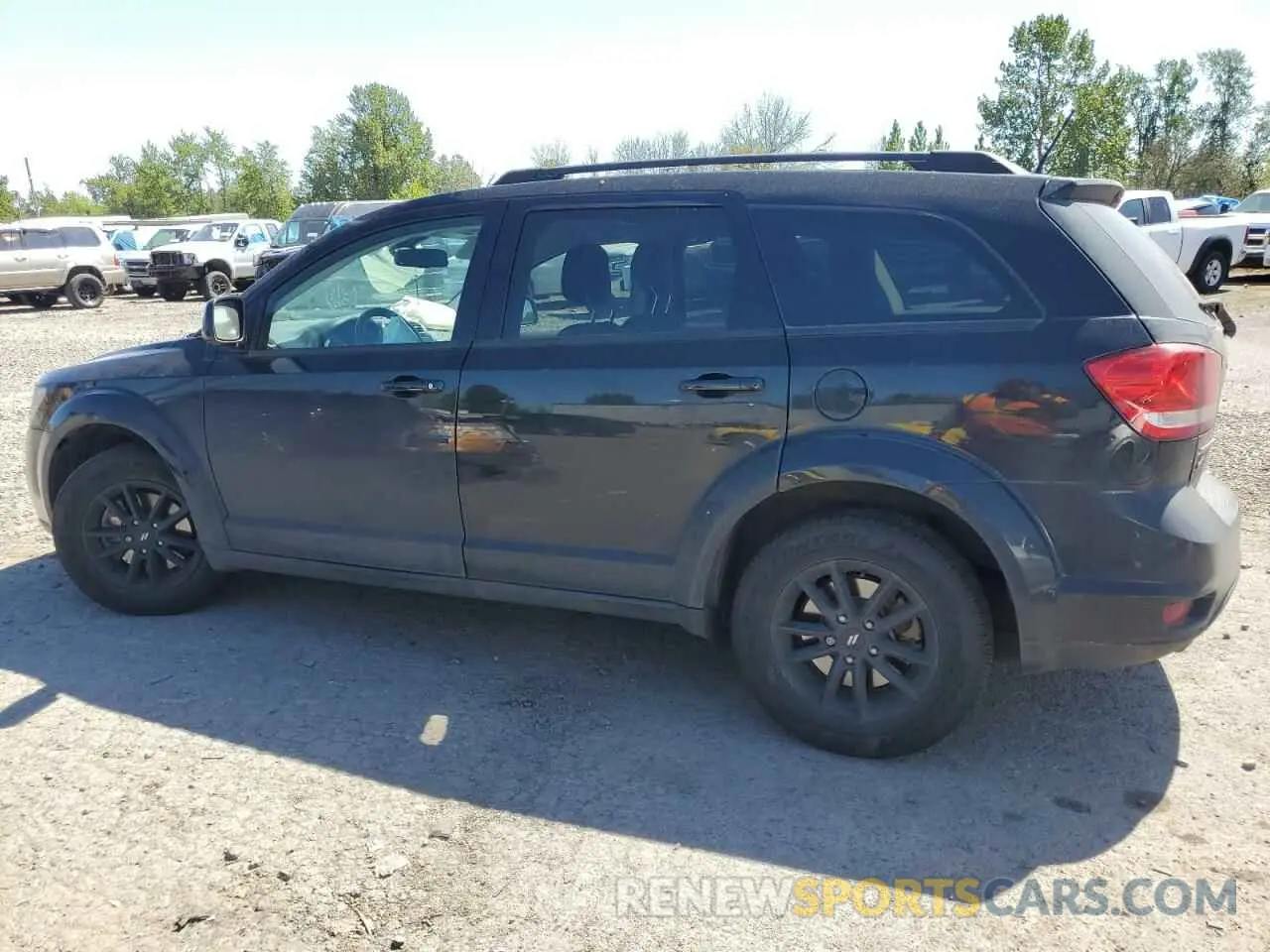 2 Photograph of a damaged car 3C4PDDBG1KT849001 DODGE JOURNEY 2019