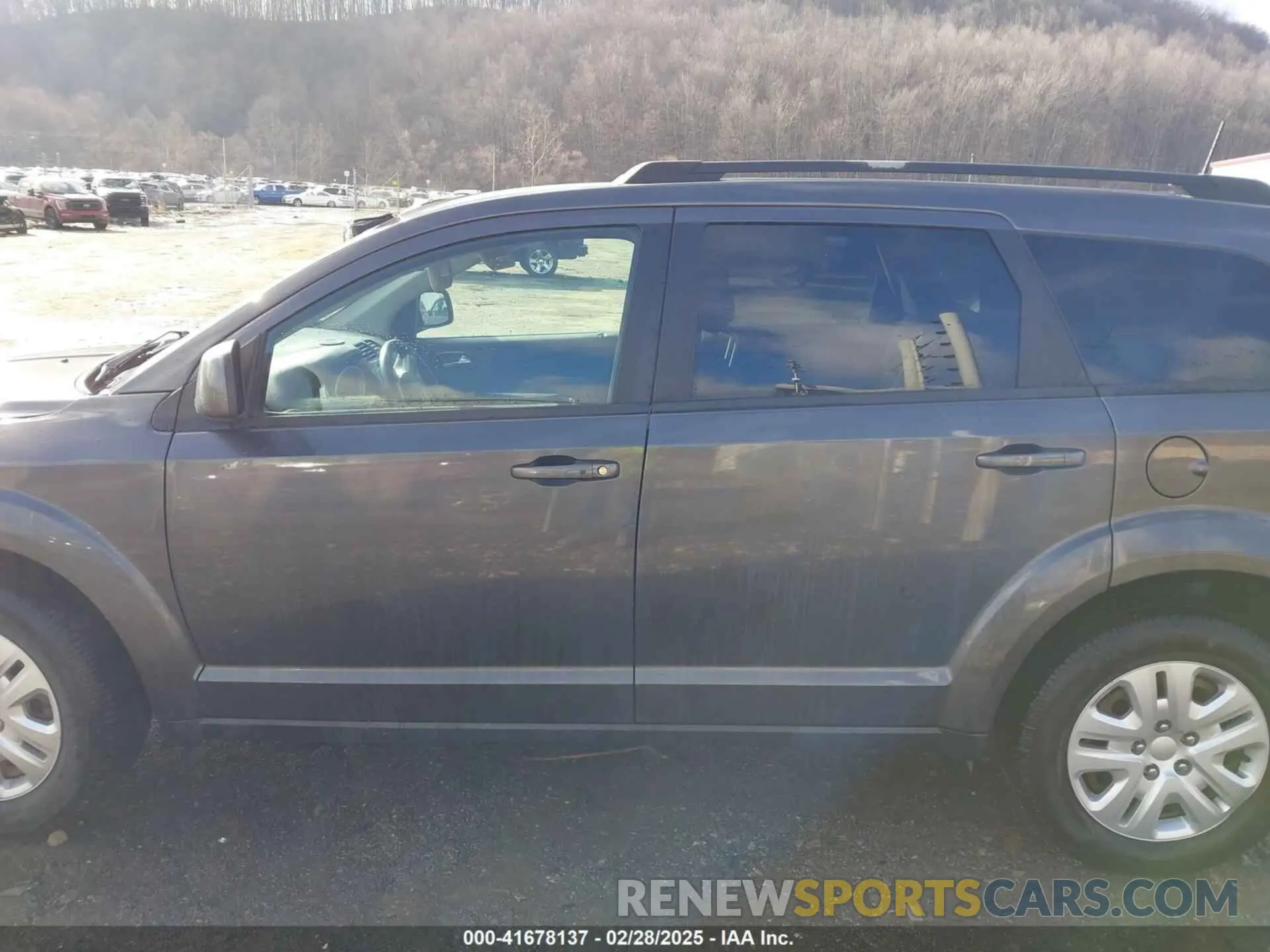 14 Photograph of a damaged car 3C4PDDBG2KT775054 DODGE JOURNEY 2019
