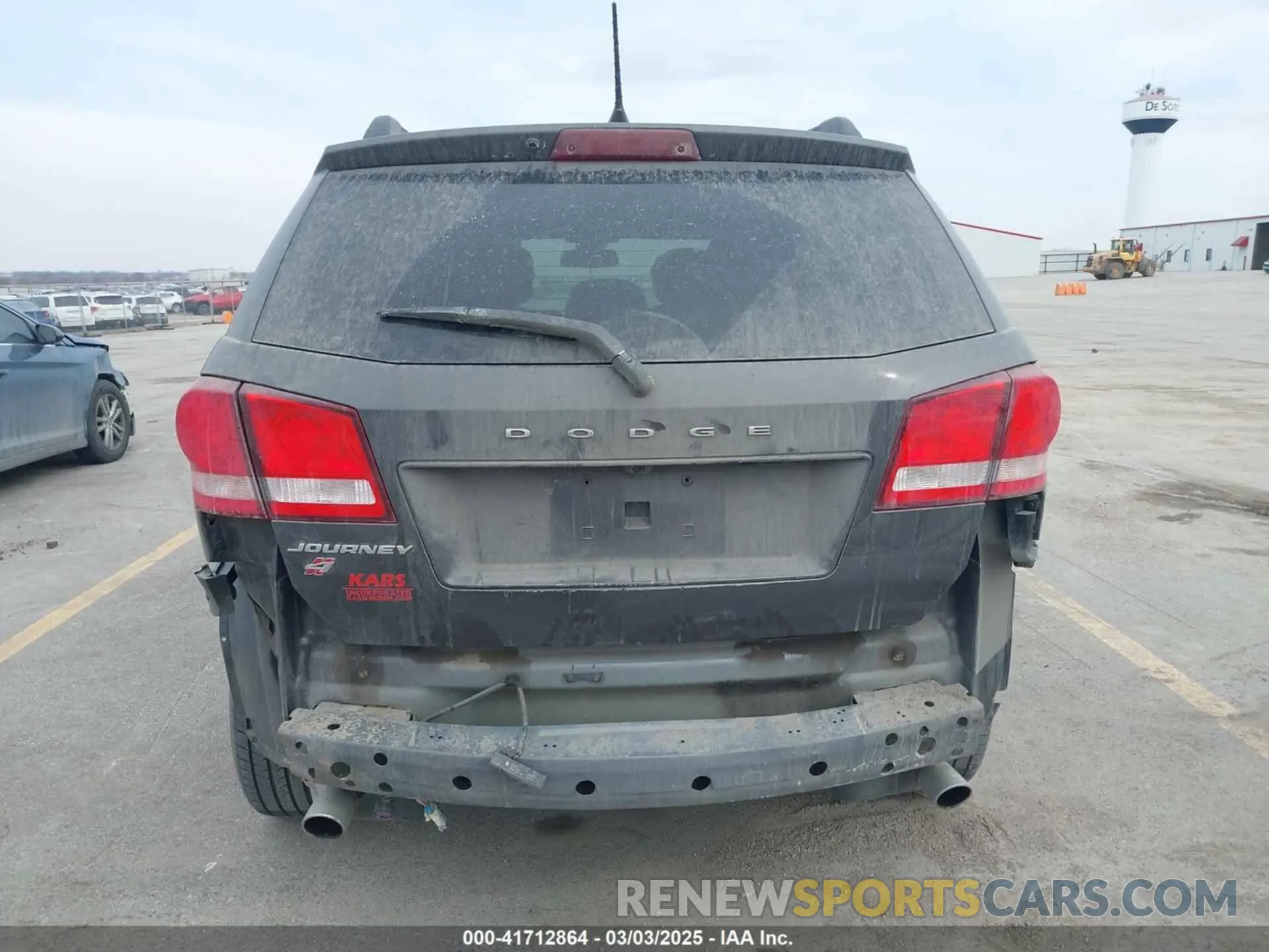 16 Photograph of a damaged car 3C4PDDBG3KT702209 DODGE JOURNEY 2019
