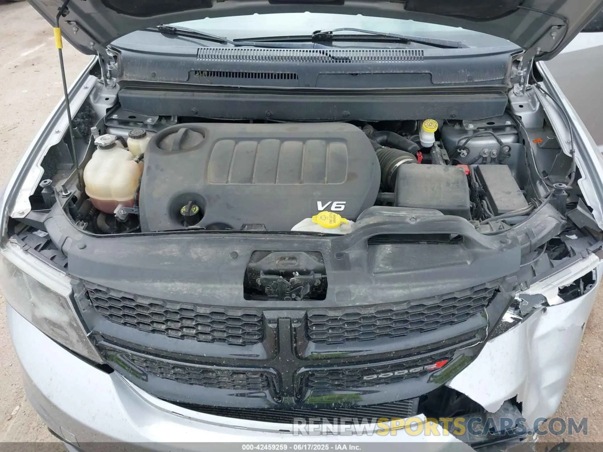 10 Photograph of a damaged car 3C4PDDEG1KT838172 DODGE JOURNEY 2019