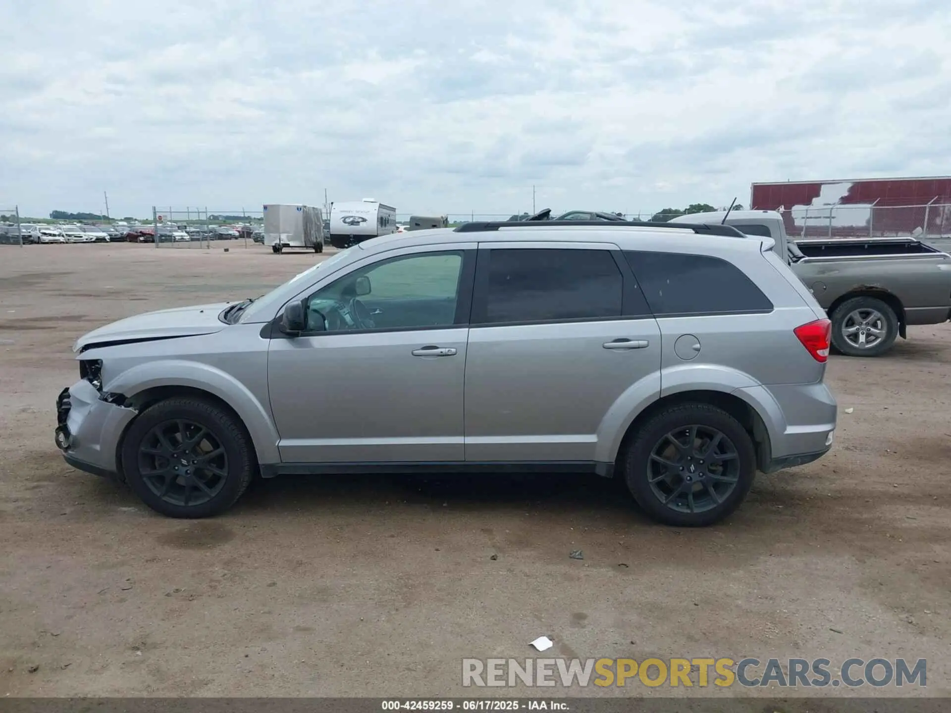 14 Photograph of a damaged car 3C4PDDEG1KT838172 DODGE JOURNEY 2019