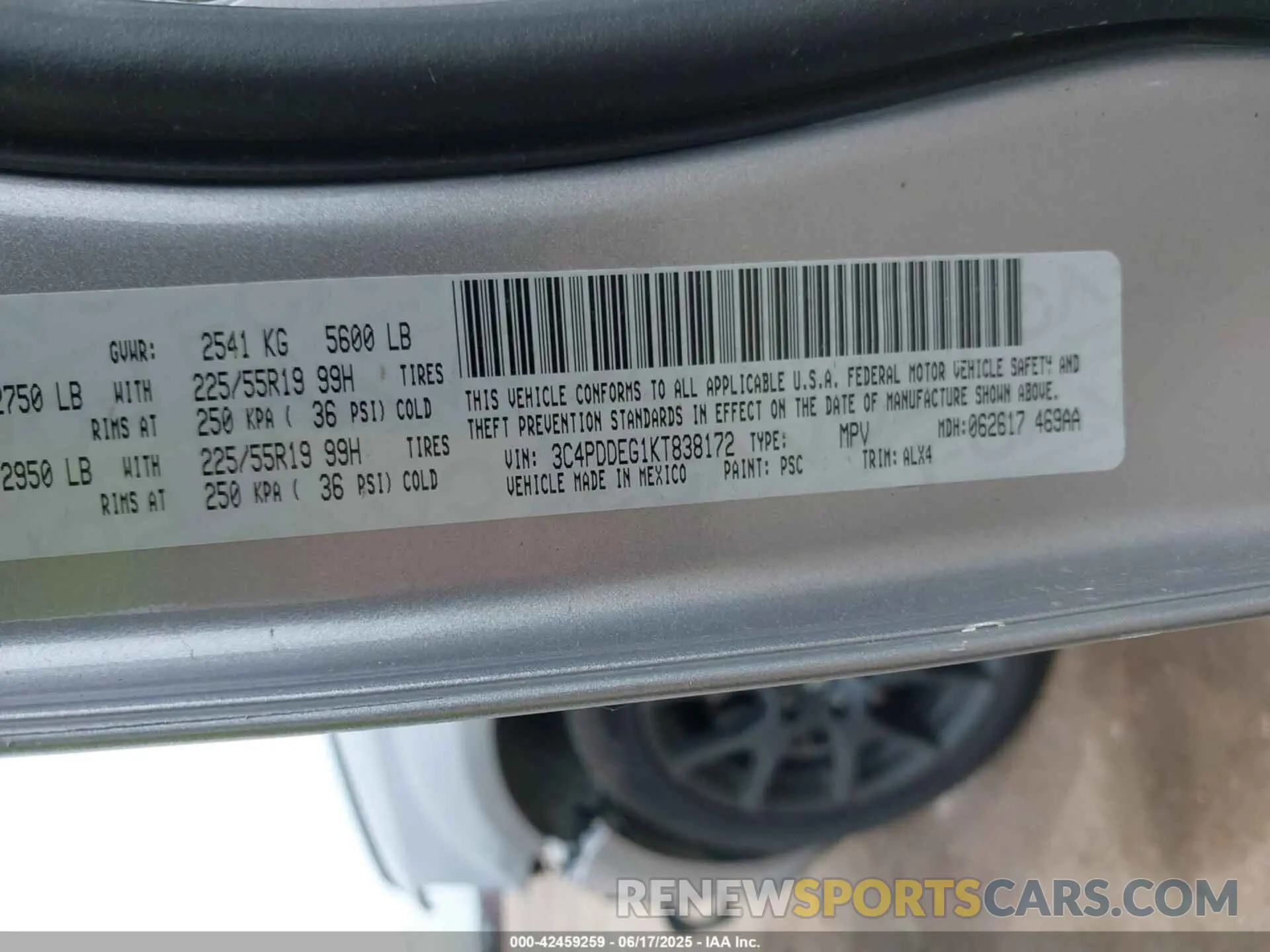 9 Photograph of a damaged car 3C4PDDEG1KT838172 DODGE JOURNEY 2019
