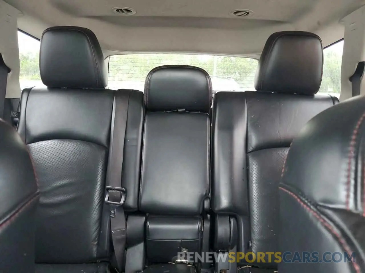 10 Photograph of a damaged car 3C4PDDEG3KT701802 DODGE JOURNEY 2019