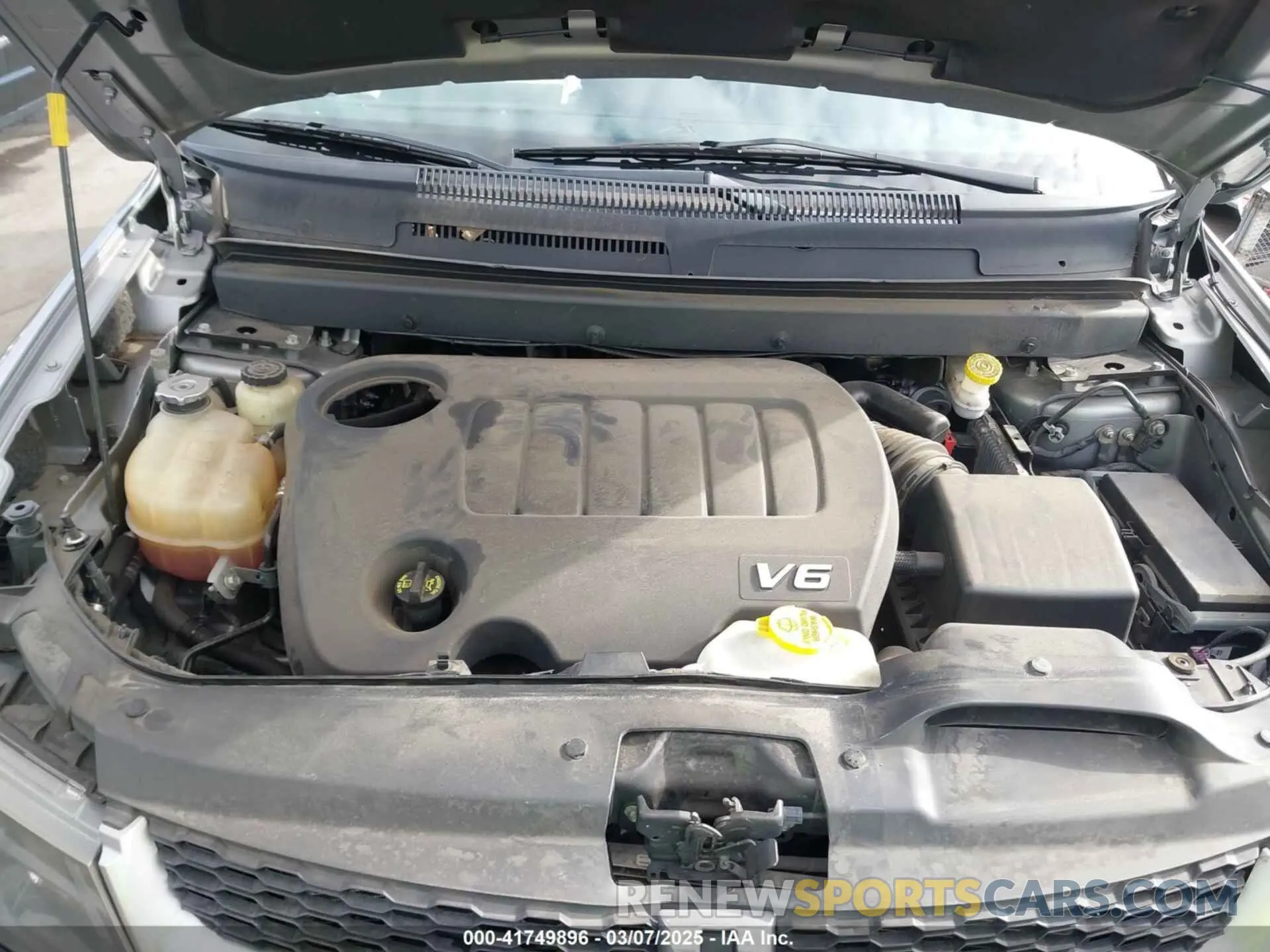 10 Photograph of a damaged car 3C4PDDEG3KT738784 DODGE JOURNEY 2019