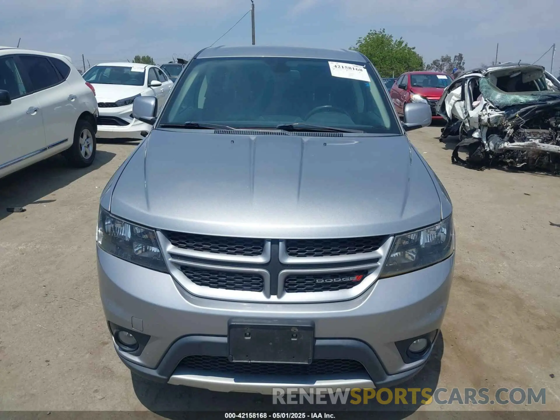 12 Photograph of a damaged car 3C4PDDEG3KT784924 DODGE JOURNEY 2019