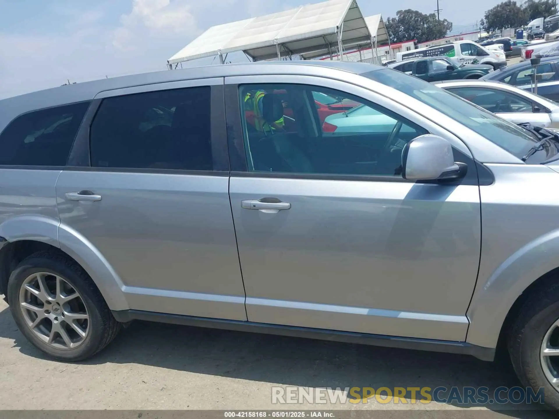 13 Photograph of a damaged car 3C4PDDEG3KT784924 DODGE JOURNEY 2019