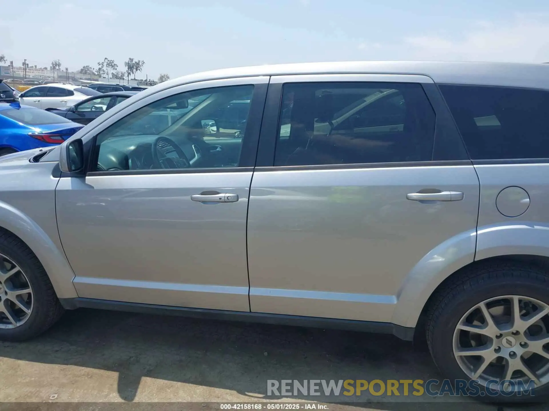 14 Photograph of a damaged car 3C4PDDEG3KT784924 DODGE JOURNEY 2019