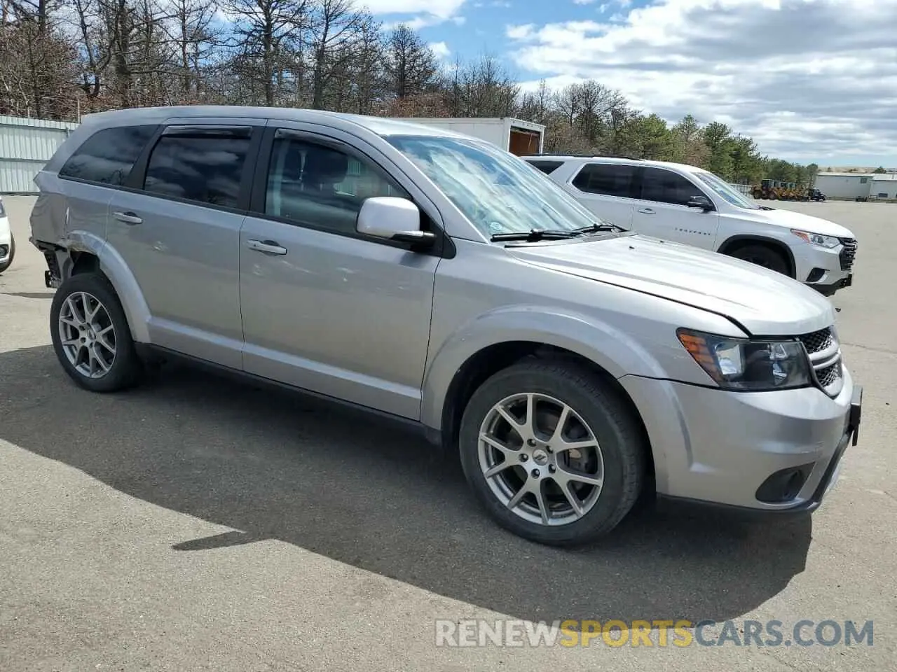 4 Photograph of a damaged car 3C4PDDEG4KT738888 DODGE JOURNEY 2019