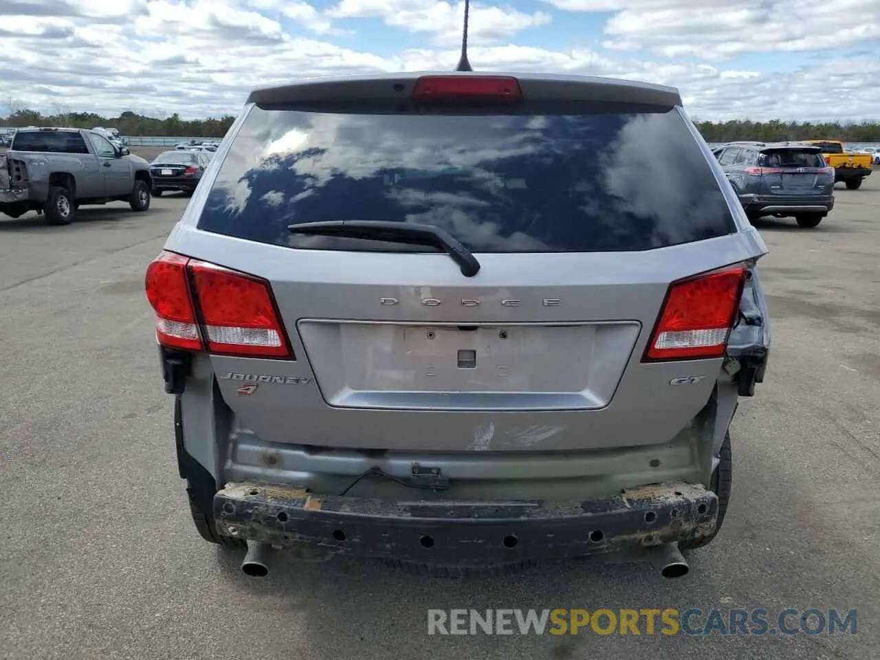6 Photograph of a damaged car 3C4PDDEG4KT738888 DODGE JOURNEY 2019