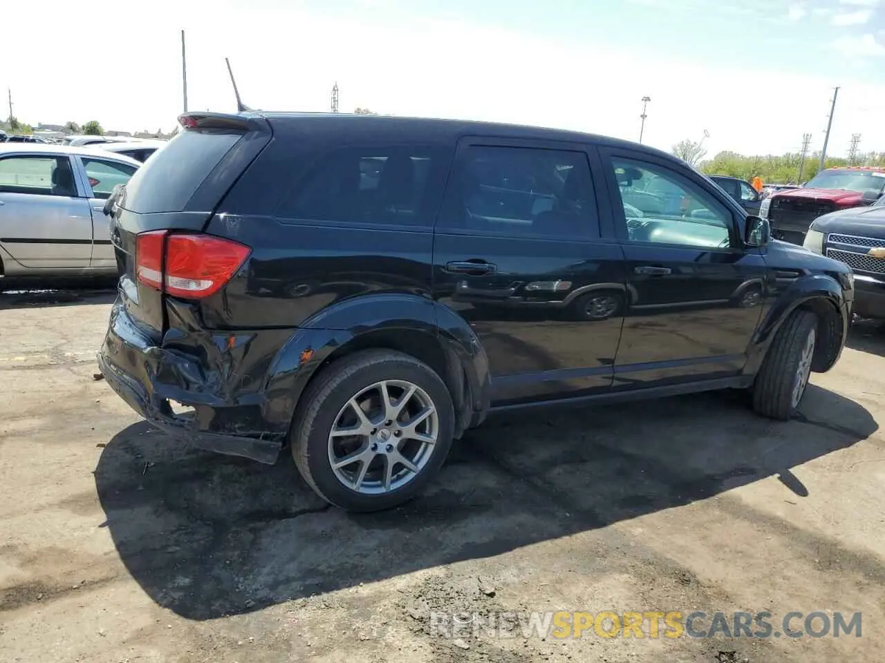 3 Photograph of a damaged car 3C4PDDEG4KT805361 DODGE JOURNEY 2019