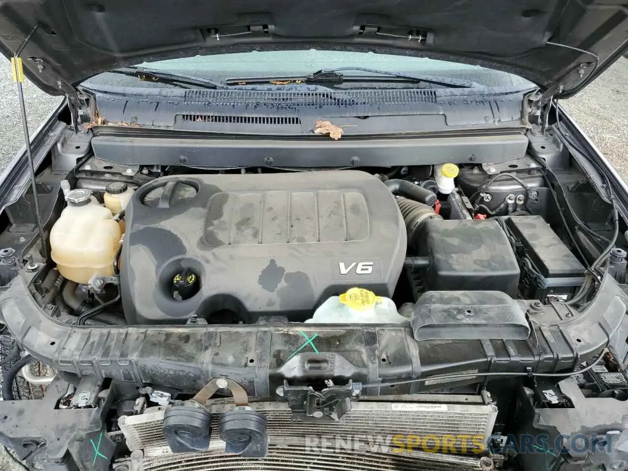 12 Photograph of a damaged car 3C4PDDEG4KT833984 DODGE JOURNEY 2019