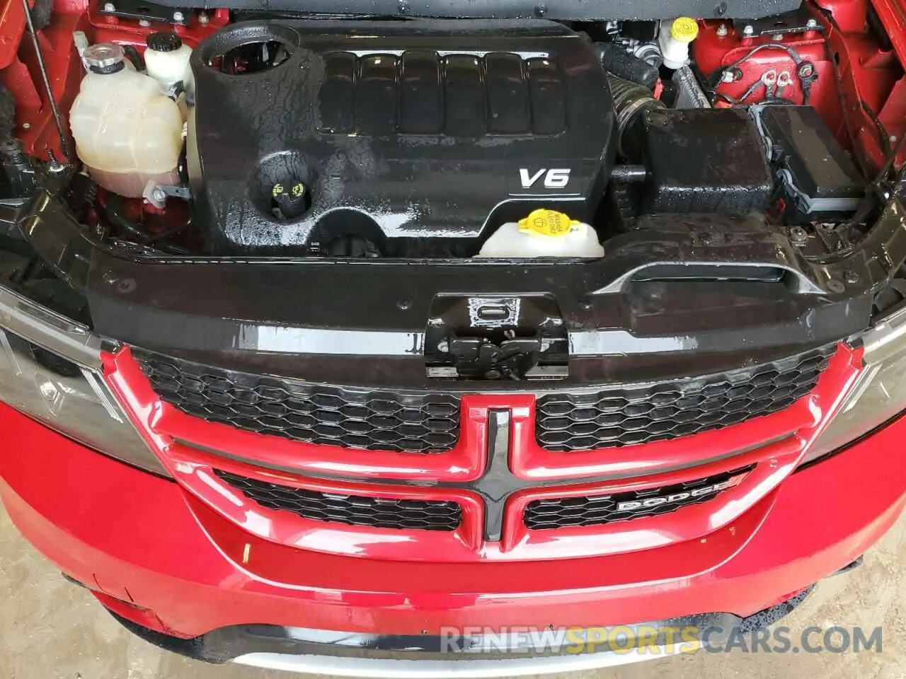 12 Photograph of a damaged car 3C4PDDEG5KT701915 DODGE JOURNEY 2019